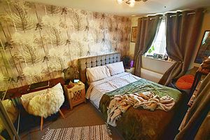 Photo 7- click for photo gallery